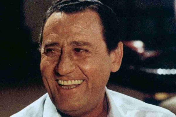 Storia di Alberto Sordi, una carriera nata da un fallimento