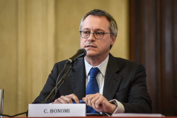 Governo Conte è immobile, avanza il nuovo potere di Confindustria e Bonomi