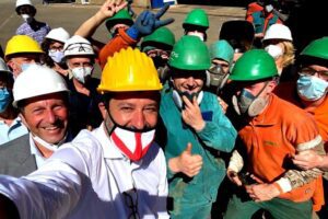 Salvini e la gaffe sul Ponte di Genova: “Si auto-alimenterà con pannelli di metano”