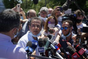 Alex Zanardi, danni cerebrali gravi ma condizioni stabili: “Probabili danni alla vista”