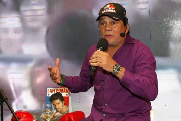 Panamanian former boxer and world champion Roberto ‘Mano de Piedra’ Duran speaks during the presentatin of his autobiography ‘I am Duran’, in Panama City, Panama, 29 November 2016. EFE/Alejandro Bolivar