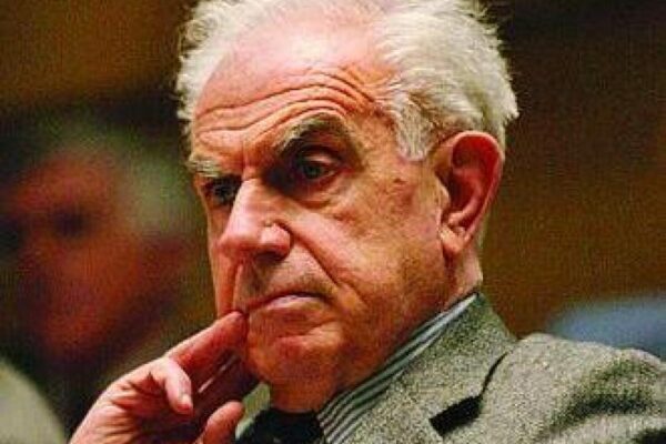 Intervista a Mario Tronti: “Politica? Finita con caduta del Muro”