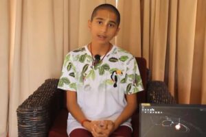 Nuova previsione di Anand: “Catastrofe tra dicembre e marzo”. Dubbi sul bambino prodigio del Coronavirus