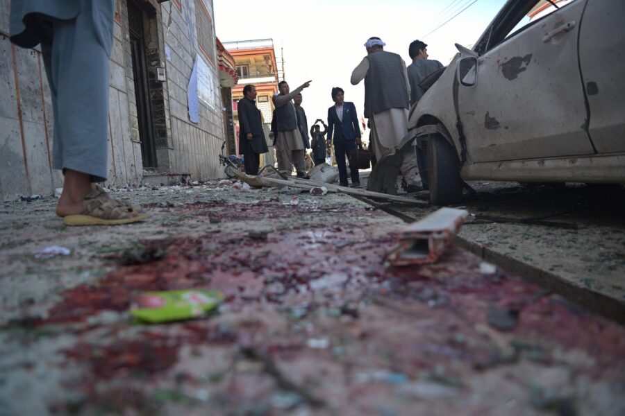 Afghanistan, autobomba in un mercato: 23 morti, anche bambini