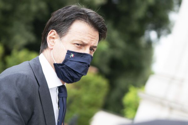 Stati generali, Conte: “Da questa incertezza l’opportunità di una crescita economica”