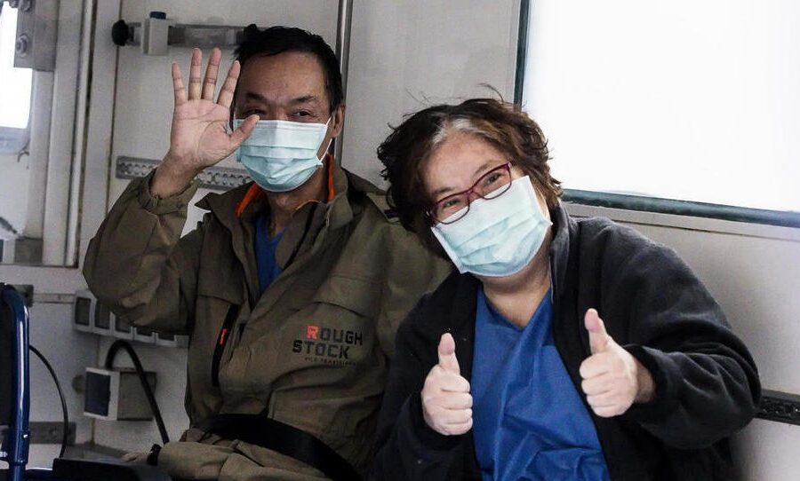 La coppia cinese curata a Roma dal Covid dona 40mila euro allo Spallanzani per la ricerca