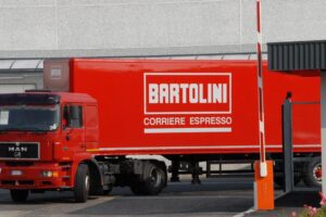 Scoppia focolaio nella sede Bartolini di Bologna: 45 positivi tra i dipendenti Scoppia focolaio nella sede Bartolini di Bologna: 45 positivi tra i dipendenti