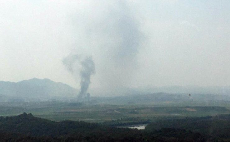 La Corea del Nord di Kim distrugge il ‘palazzo del dialogo’ col Sud: tensione alle stelle