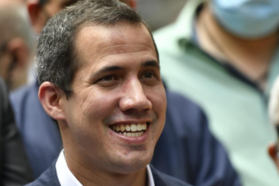 Guaidò non era l’Obama tropicale e i 5 Stelle ci azzeccarono, ma a culo