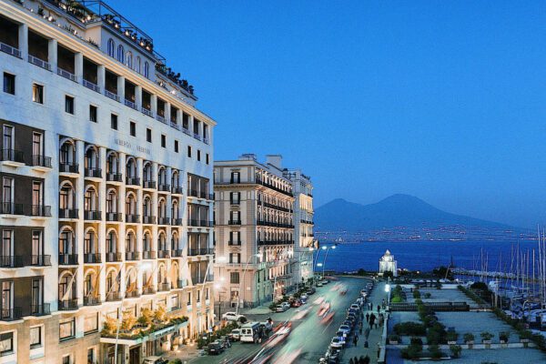 Turismo, 24 milioni di euro alle strutture ricettive della Campania