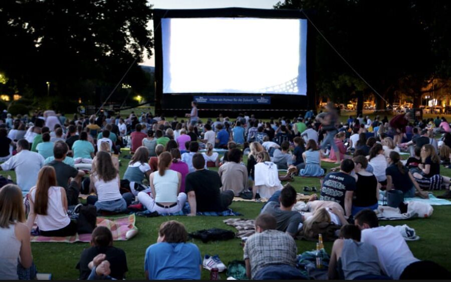 La Regione Campania pronta a sostenere il mondo dello spettacolo: “Fate presto”