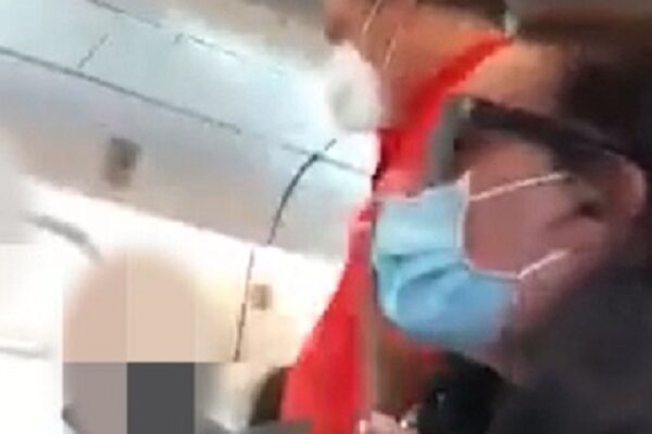 In treno senza mascherina, lite e minacce: “Ti faccio impalare sulla Salerno-Reggio Calabria”