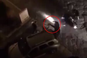 Pistole in pugno rubano motorino durante i festeggiamenti per la Coppa Italia