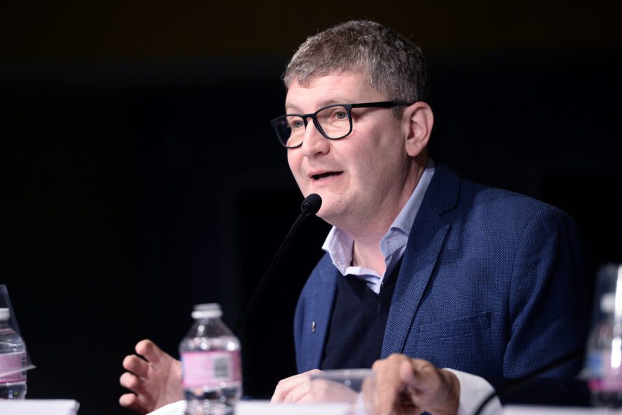 Padre Camillo Ripamonti: “80 milioni di profughi in fuga con la paura negli occhi”