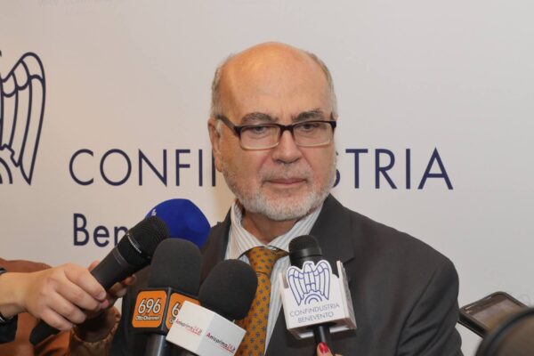 Investimenti cinesi rilanciano il Mediterraneo, grande chance per il Sud