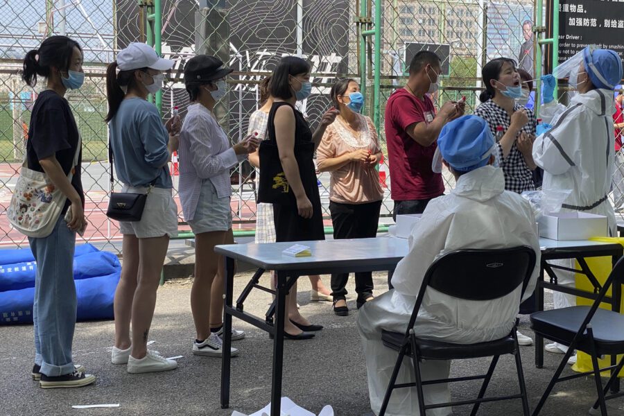 “Nuovo focolaio di Pechino arriva dall’Europa”, la propaganda cinese ribalta le accuse occidentali