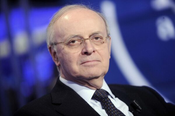 In piena Magistratopoli nuovo tentativo di salvare la poltrona a Davigo (a sua insaputa) e la tenuta del Csm