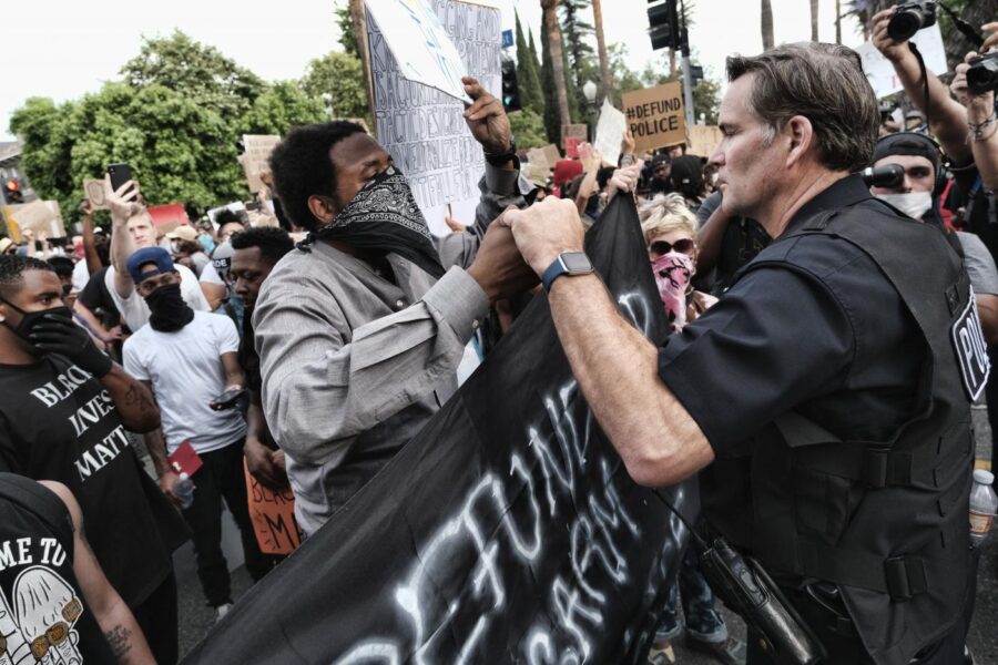 Proteste Usa e Covid: “Fino a 540 morti in più per ogni giorno di manifestazione”