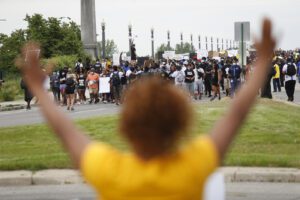 Minneapolis, Hong Kong, Wuhan e il filo della crisi