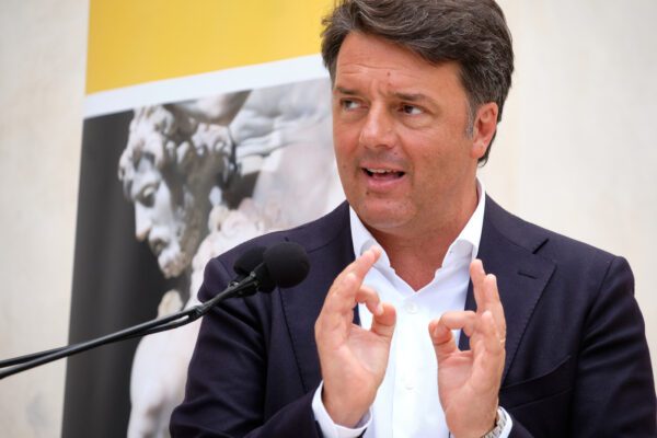 Coronavirus, affondo di Renzi contro Salvini: “Lui a gestire la crisi? Il Bolsonaro de noantri”