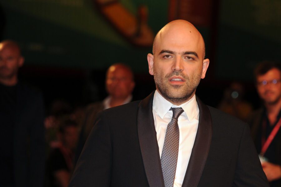 Foto Piergiorgio Pirrone – LaPresse
05-09-2019 Lido di Venezia
Spettacolo
76esima mostra d’arte cinematografica di Venezia 
""ZeroZeroZero"" Red Carpet
Nella foto: Roberto Saviano 

Photo Piergiorgio Pirrone – LaPresse
September 05, 2019 Venezia Lido 
Entertainment
76th Venice film festival 
""ZeroZeroZero"" Red Carpet
In the pic:  Roberto Saviano