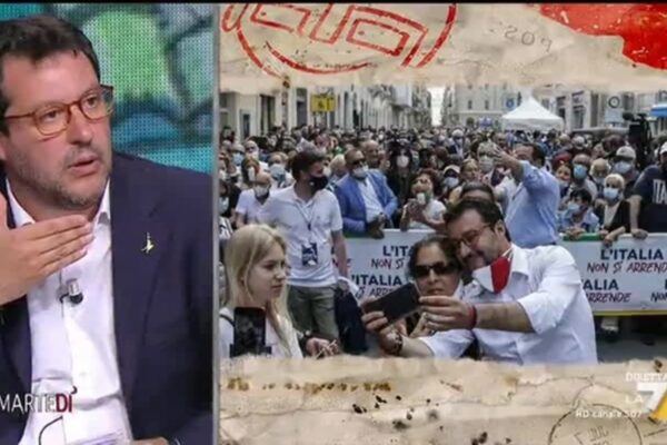 L’incredibile botta e risposta tra Salvini e Floris: “Posso togliermi la mascherina per fare una foto con una signora?”