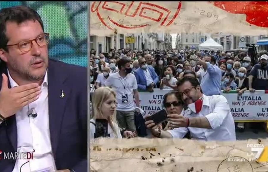L’incredibile botta e risposta tra Salvini e Floris: “Posso togliermi la mascherina per fare una foto con una signora?”