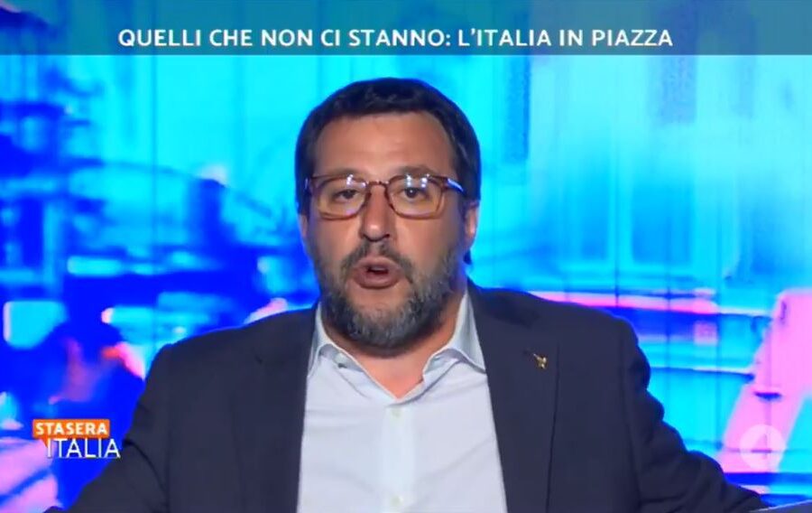 Salvini in tv spiega che “non c’è futuro se non si investe su ragazzi e scuola”, ma su Quota 100 ha investito oltre 60 miliardi