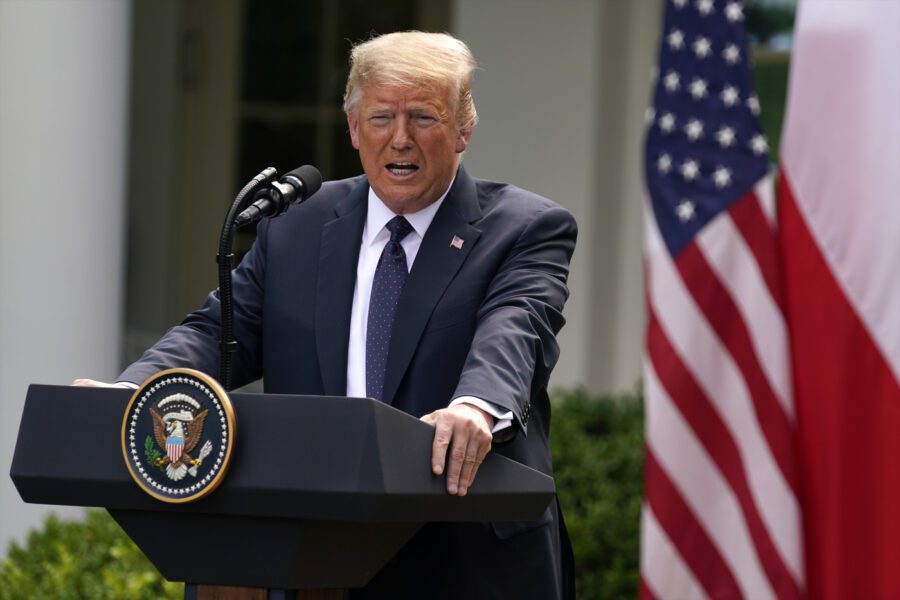 Uccisione del generale Soleimani, l’Iran vuole arrestare Trump per il suo omicidio