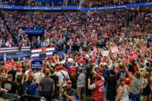 Beffa per Trump, dietro il flop del comizio di Tulsa gli adolescenti di TikTok