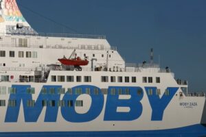 Coronavirus, positivi 28 migranti in quarantena sulla Moby Zazà a Porto Empedocle