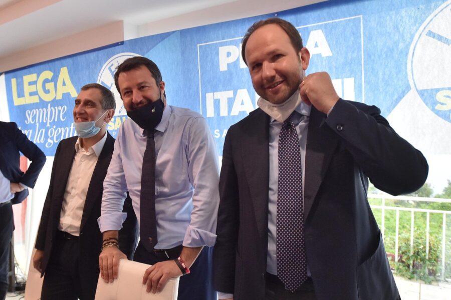 Si scrive Lega si legge “la peggio Dc”, Salvini in Campania fa rivivere la prima Repubblica