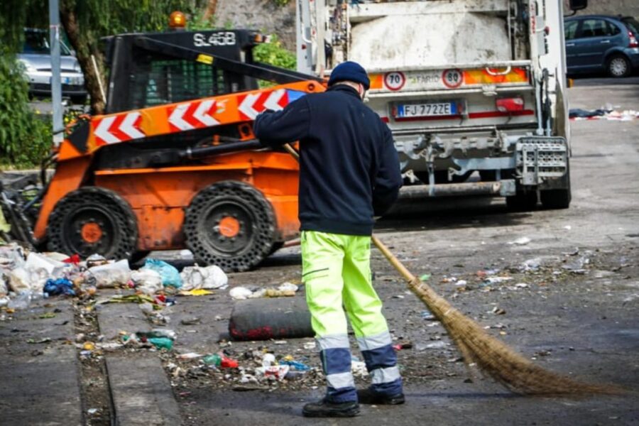 Rifiuti, al Sud la tassa più alta ma il servizio peggiore