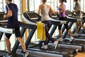 Napoli, positivo in palestra. Raffica di tamponi: “Io negativo ma costretto a stare a casa”