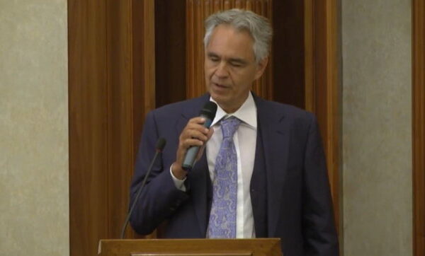 Andrea Bocelli, la dimostrazione di come si può essere un grande artista e un uomo pessimo