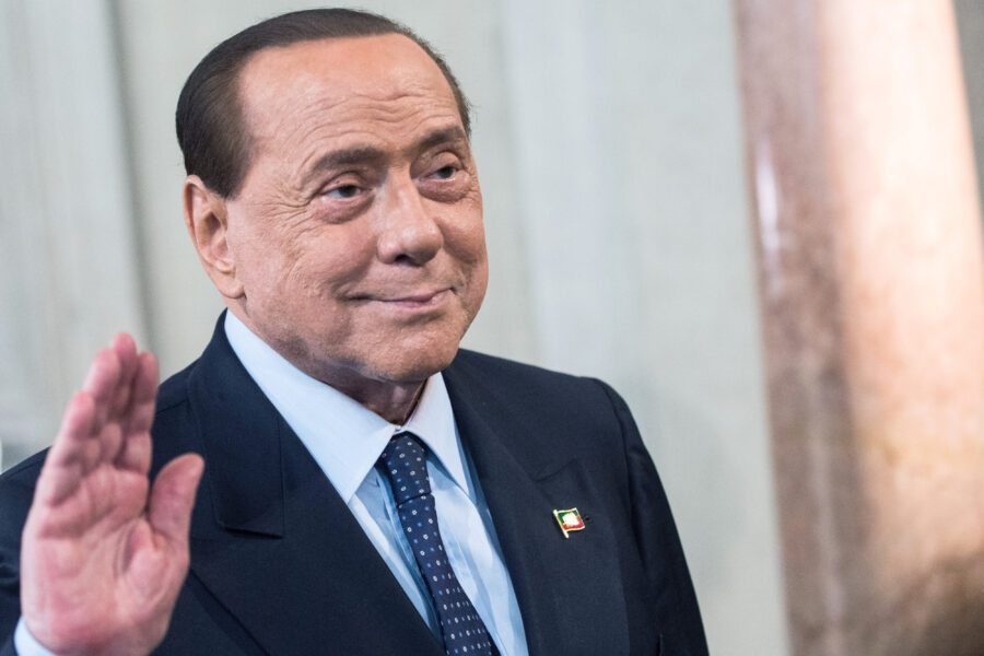 Silvio Berlusconi, dal 1994 a oggi storia di una persecuzione italiana