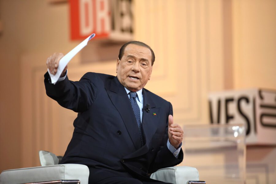 Sentenza Berlusconi ‘pilotata’, sembra di essere tornati all’arresto di Enzo Tortora