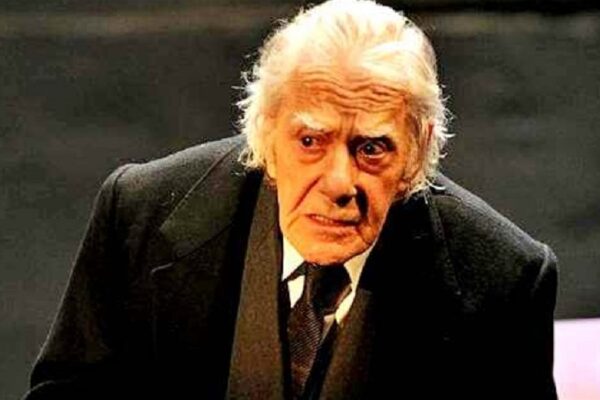 Addio a Gianrico Tedeschi, l’attore centenario che esordì in un lager