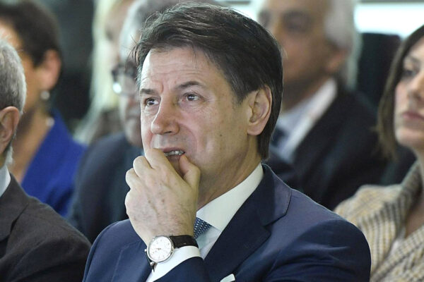 Dopo il Recovery Fund la maggioranza si spacca, Italia Viva si smarca sulla legge elettorale