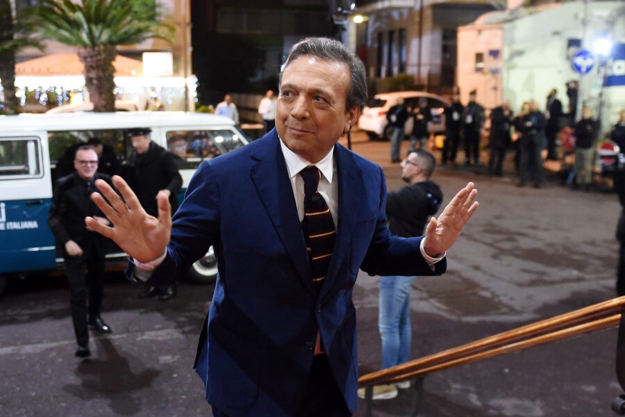 Foto LaPresse – Tano Pecoraro
19/12/2019 – Sanremo (Italia)
Musica
Sanremo Giovani 2019
nella foto: piero chiambretti

Photo LaPresse – Tano Pecoraro
19/12/2019 – Sanremo (Italy)
Music
Sanremo Young 2019
in the pic: piero chiambretti