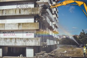 Alessandro Pone – LaPresse
20 Febbraio 2019 – Napoli, Italia
Cronaca
Scampia, iniziano i lavori per l’abbattimento della Vela Verde. 

Alessandro Pone – LaPresse
20 february 2020 – Naples, Italy
News
Scampia, work begins to bring down the Green Sail.