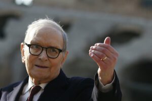 Il mondo piange Ennio Morricone, autorità e media internazionali omaggiano il genio