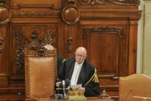 Esposito “Non sapeva della nuova prescrizione”. Sansonetti: “L’hanno imbrogliata, denunci!”