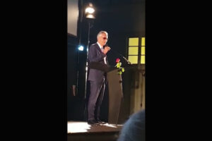 Bocelli replica alle accuse di negazionismo: “Sono un’ottimista, sono stato frainteso”