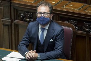 Lo sfogo delle Camere penali contro Bonafede: “La riforma è da buttare” Lo sfogo delle Camere penali contro Bonafede: “La riforma è da buttare”