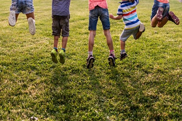 Coronavirus in Campania, 16 nuovi casi: allarme in campo estivo napoletano e in un ristorante della Costiera