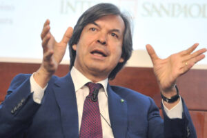 Intesa punta Ubi Banca: ecco cosa c’è in gioco