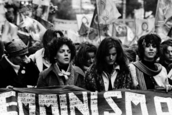 Il Tempo del secolo, un diario sull’amore per la politica tra femminismo e rivoluzione
