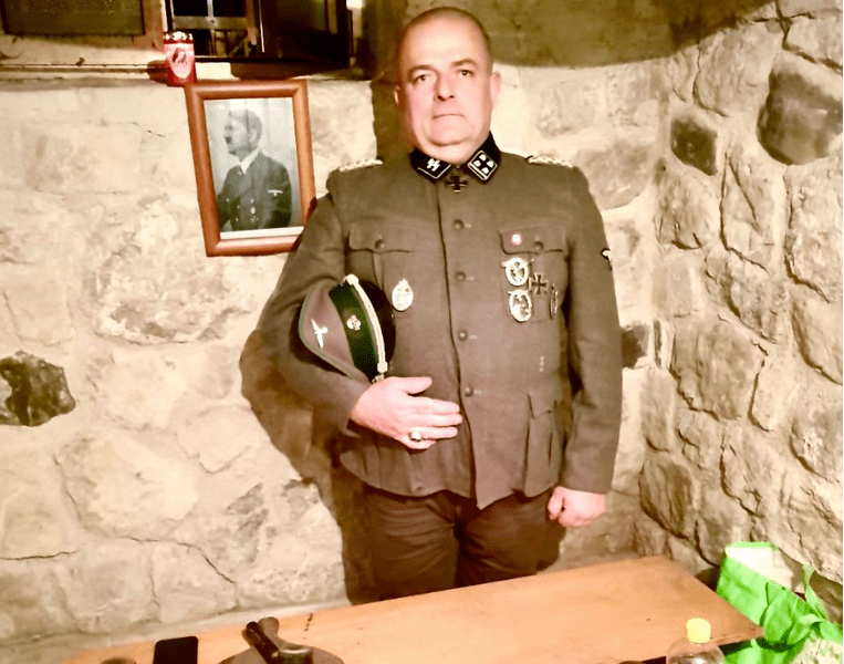 Travestimento da SS, era amore per il nazismo o per ricostruzione storica?