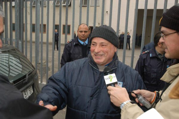 Graziano Mesina irreperibile, l’ex primula rossa sarda scomparso dopo la condanna definitiva a 30 anni